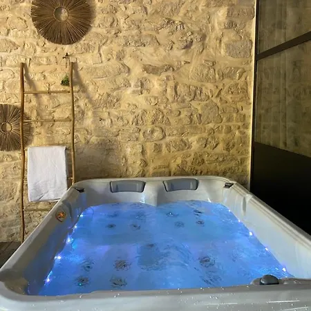 « domaine De L'oustal Nau » *