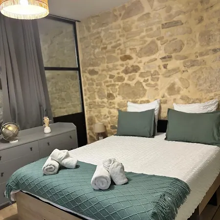 « domaine De L'oustal Nau » *