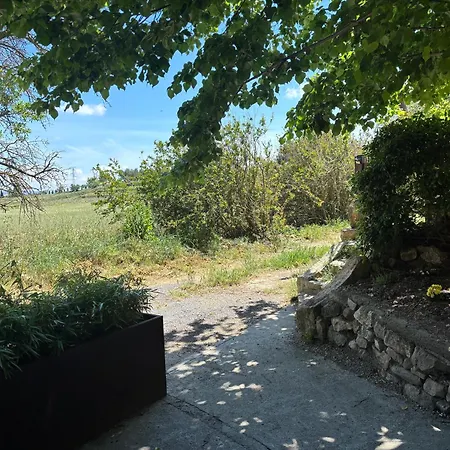 « domaine De L'oustal Nau »